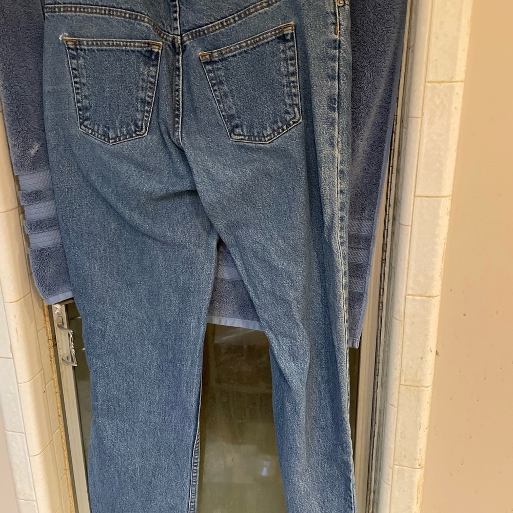 Jeans - Picture 2 of 4